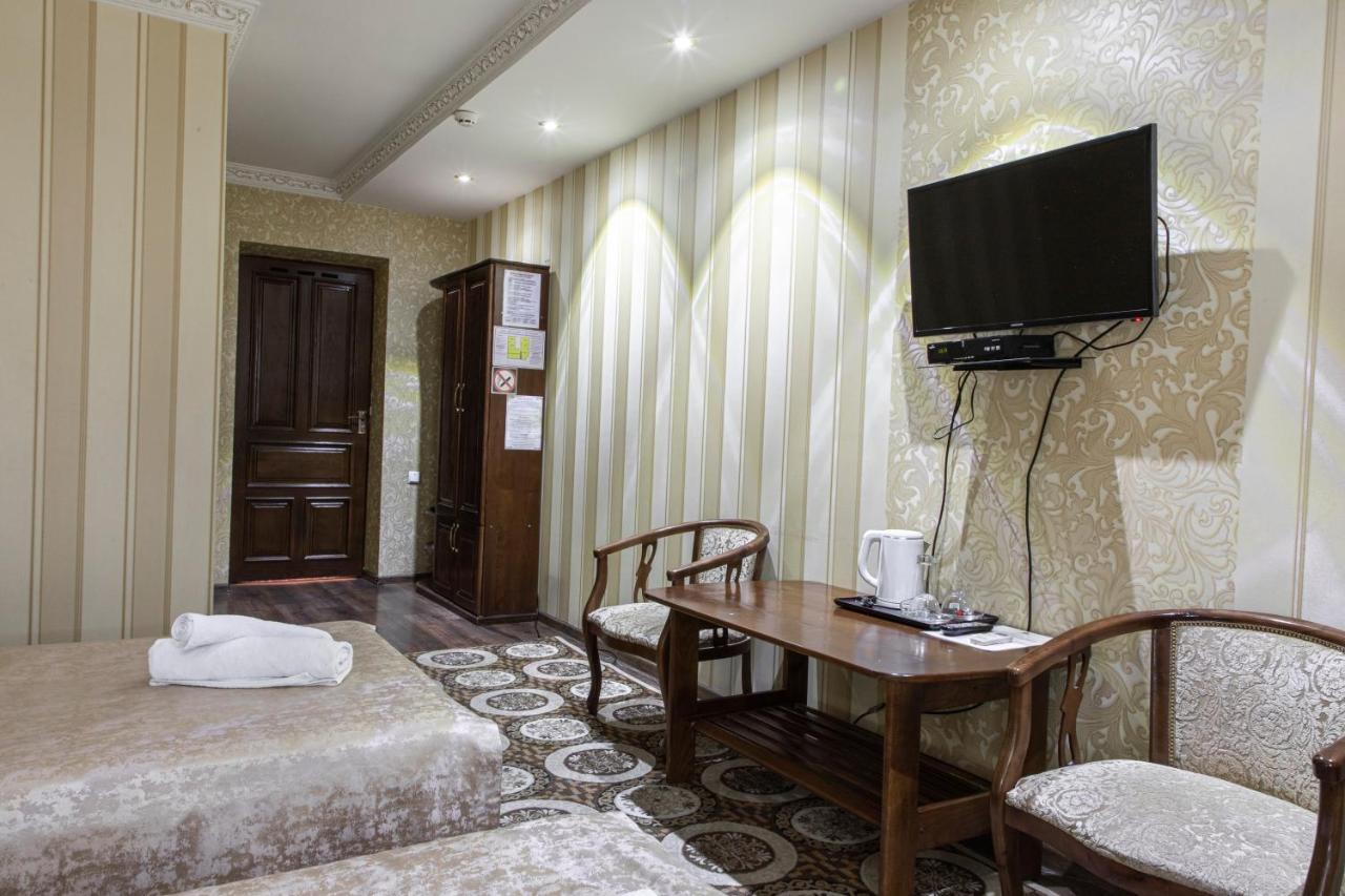 Nur M Hotel Taskent Exterior foto
